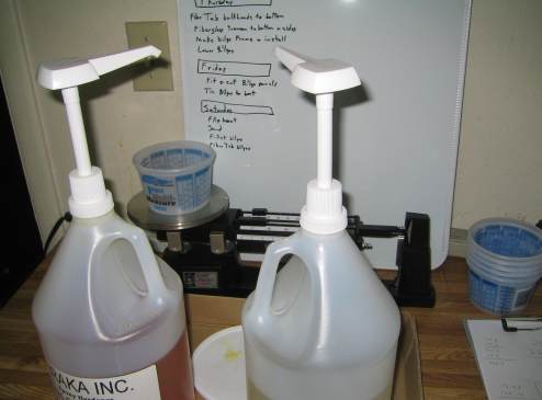 Epoxy mixing station