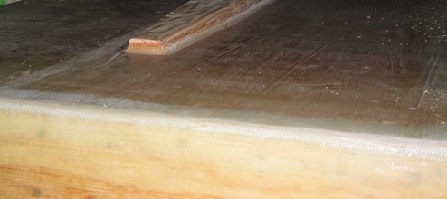 Showing curve at juncture of transom and bottom