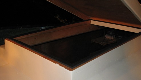 Weather stripping is used around the hatch opening