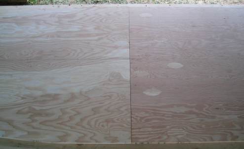Left and right halves of bottom are aligned together
