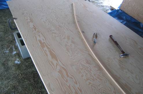 Drawing line to the starboard bow bilge