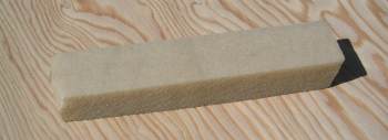 Eraser for cleaning belt sander belts