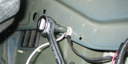 Attaching the ground wire