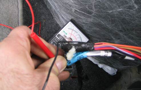 Testing wires with a voltmeter
