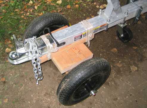 Wheel assembly tied on to trailer tongue